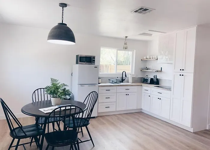 Beautiful Private In Arcadia Holiday home Phoenix